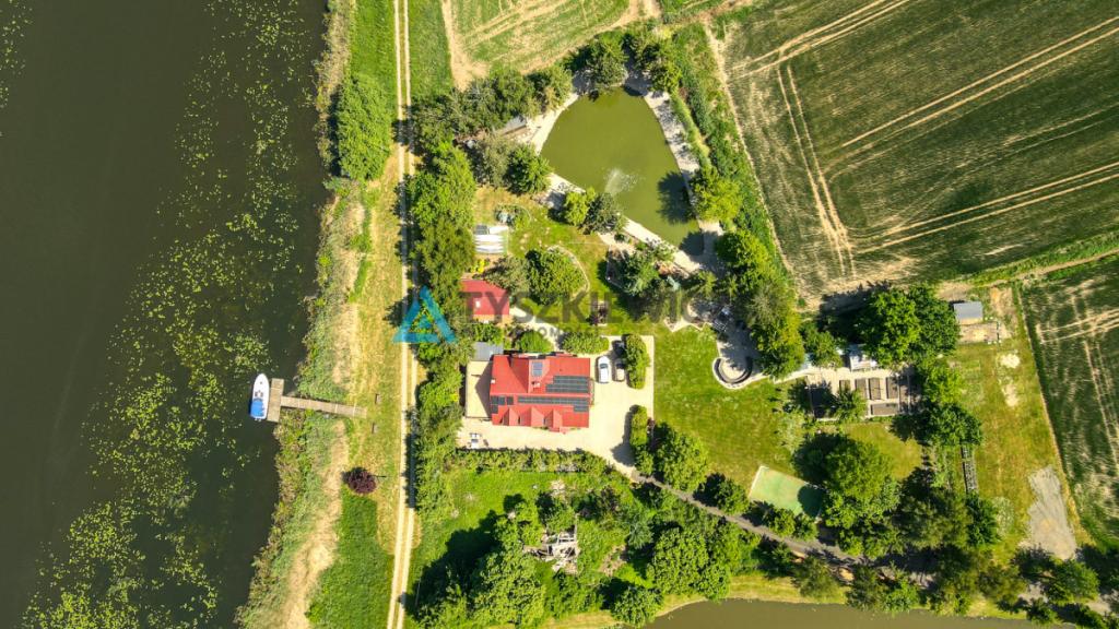 Dom nad rzeką z własną przystanią - zdjęcie 19