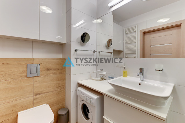 Piękne mieszkanie w prestiżowej lokalizacji - zdjęcie 10