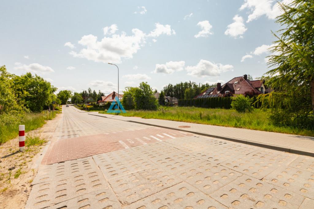 Uzbrojona działka 1023 m² | projekt domu w cenie - zdjęcie 4