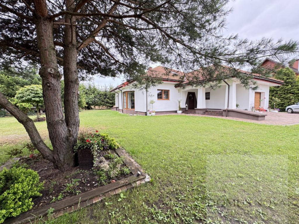 Przestronny dom 315 m² Zabrodzie 35 km od Warszawy - zdjęcie 2