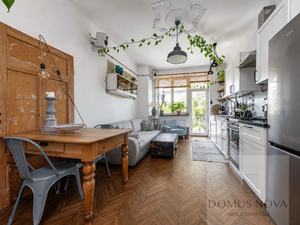 Stylowe 3 pok. z duszą, przedwojenna kamienica, - zdjęcie 1