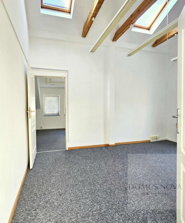 Do wynajęcia od paźdz. 140m2 biuro na Imielinie - zdjęcie 10