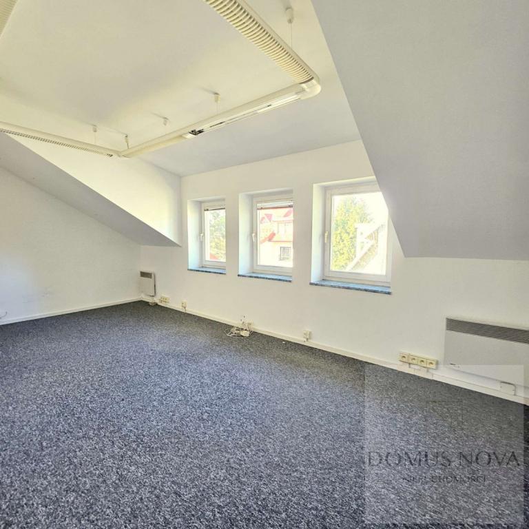Do wynajęcia od paźdz. 140m2 biuro na Imielinie - zdjęcie 9