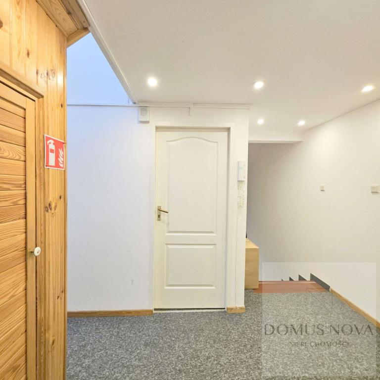 Do wynajęcia od paźdz. 140m2 biuro na Imielinie - zdjęcie 5