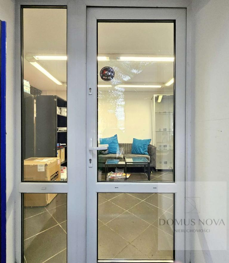 Do wynajęcia od paźdz. 140m2 biuro na Imielinie - zdjęcie 17