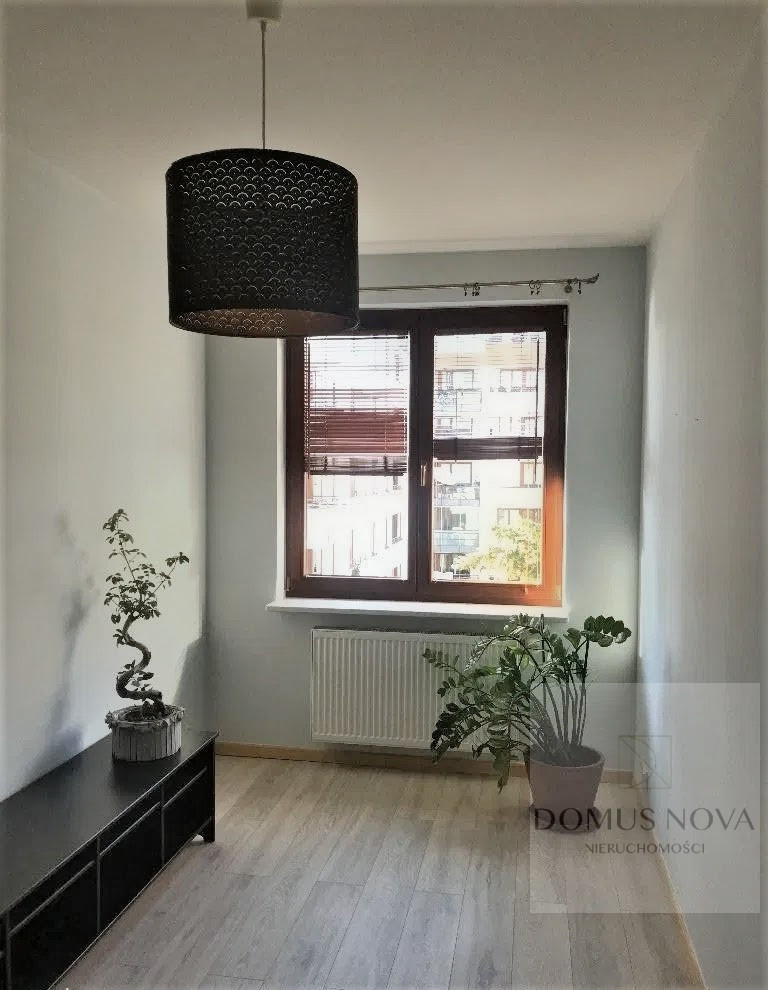Trzypokojowe apartament - zdjęcie 10