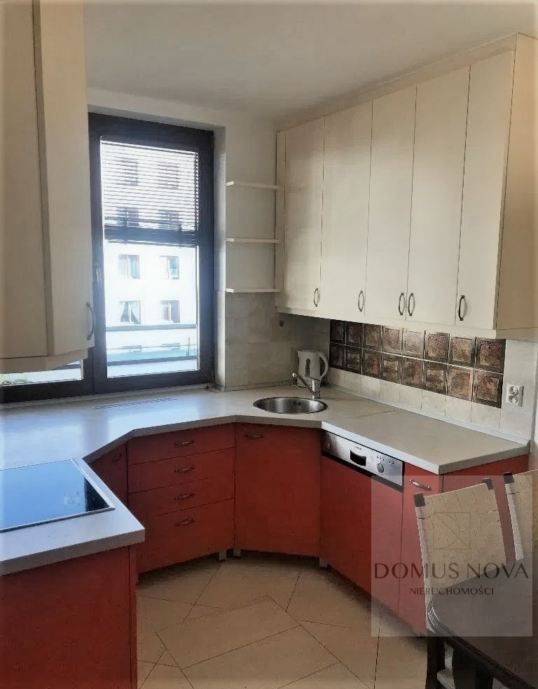 Trzypokojowe apartament - zdjęcie 7