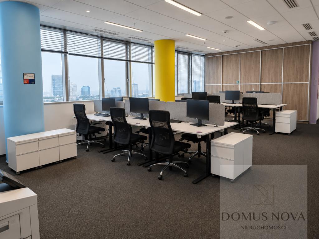 Biuro 281 m² w Spektrum Tower — biznesowe centrum - zdjęcie 3