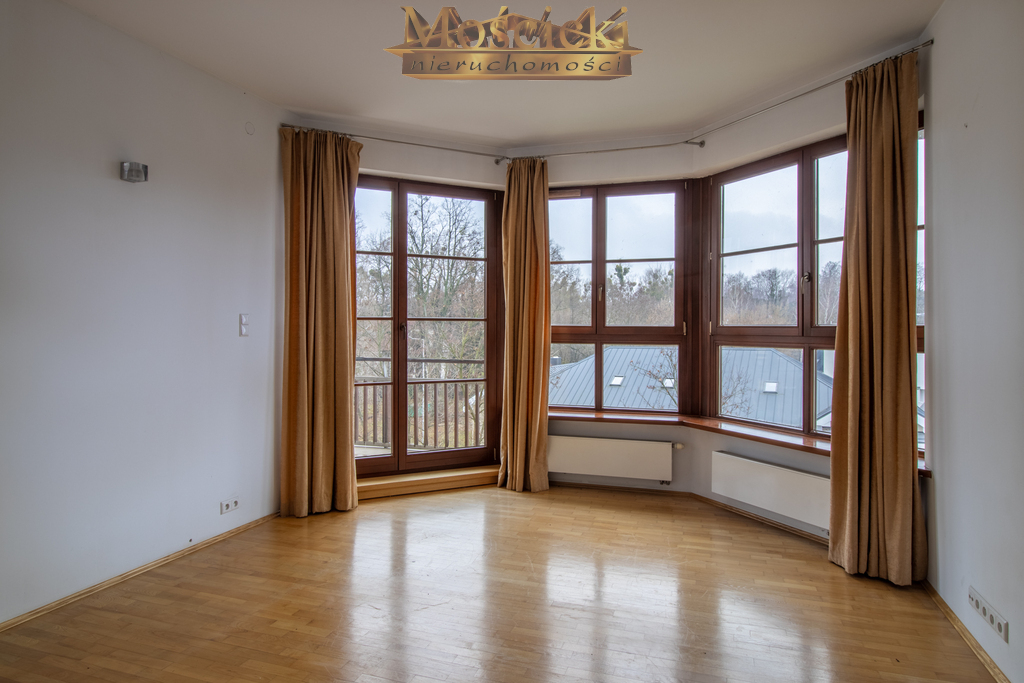 Apartament 4-pokojowy na Kołobrzeskiej - zdjęcie 2