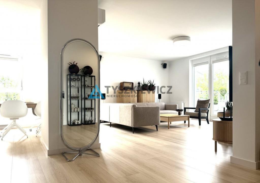 Apartament z panoramicznym tarasem - zdjęcie 6