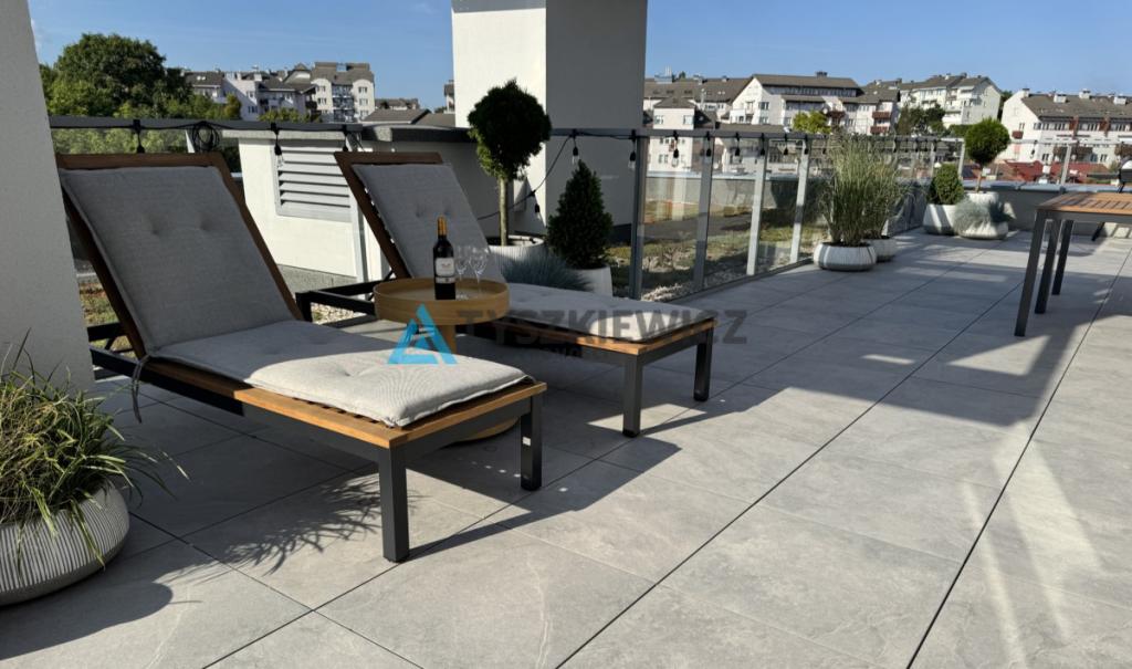 Apartament z panoramicznym tarasem - zdjęcie 3