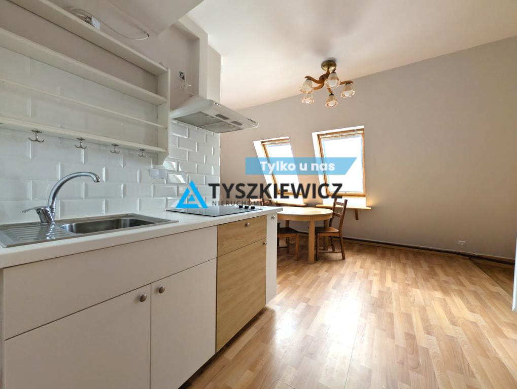 Kawalerka z odzielną kuchnią, dostępna od zaraz - zdjęcie 1