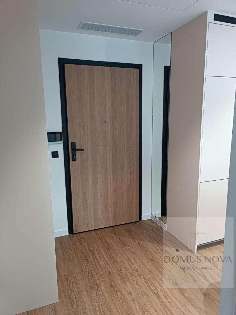 Dwupokojowe mieszkanie w apartamentowcu - zdjęcie 7