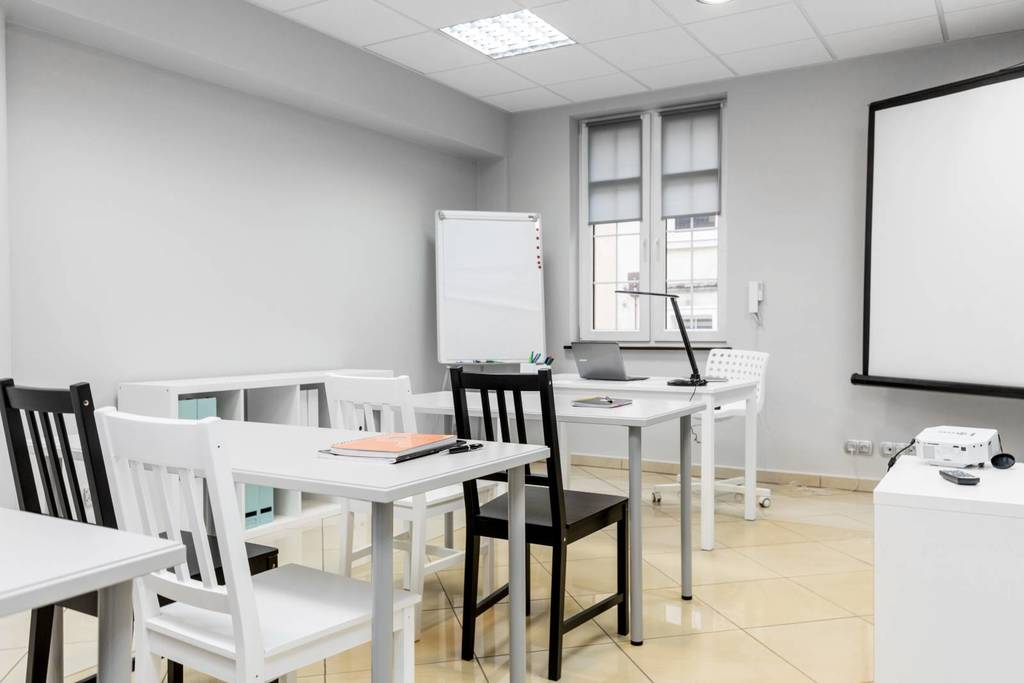 Dom 1006&nbsp;m², Dzierżoniów, Ignacego Krasickiego - zdjęcie 2