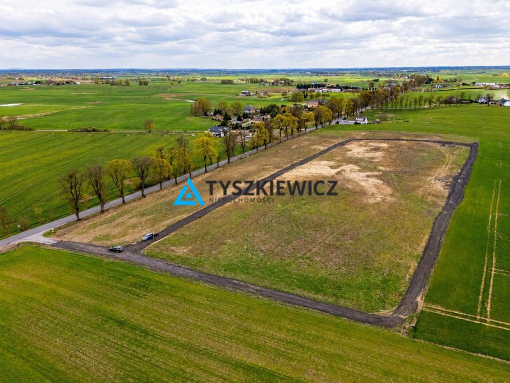 Działka budowlana - pełne uzbrojenie pod budowę - zdjęcie 1