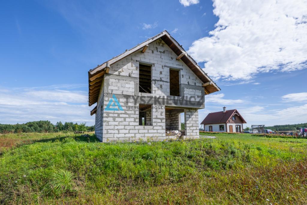 Dom w stanie surowym otwartym w spokojnej okolicy - zdjęcie 18