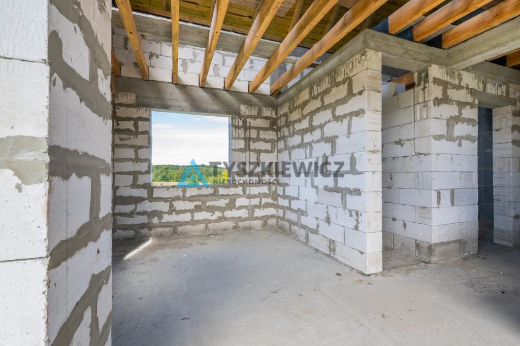 Dom w stanie surowym otwartym w spokojnej okolicy - zdjęcie 5