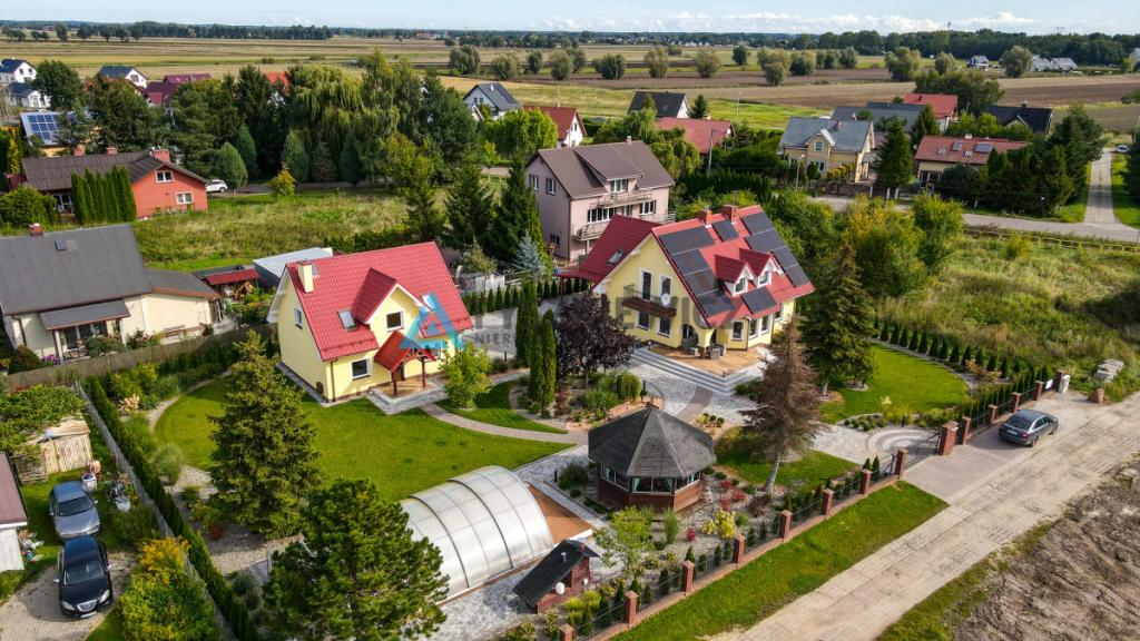 Wyjątkowa posiadłość z dwoma budynkami - zdjęcie 3