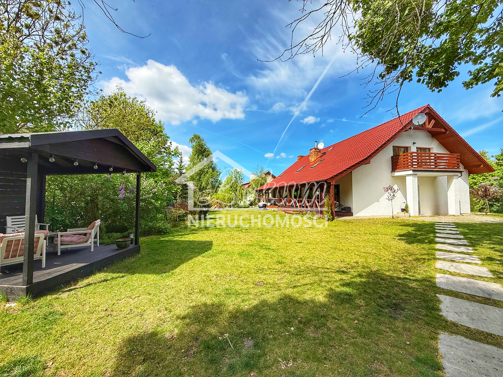 Dom 310 m², Trzeszczyn - zdjęcie 1