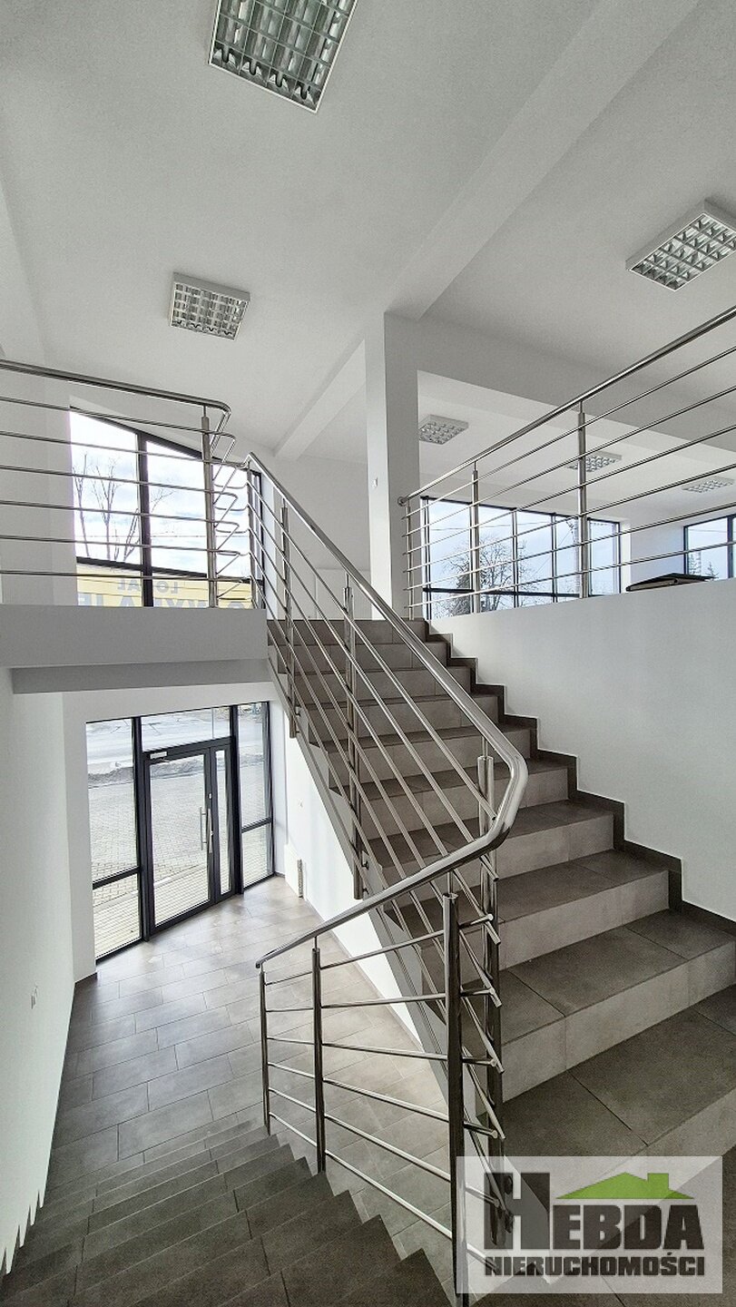 Tarnów, ul. Kochanowskiego, modna, nowoczesna hala - przestrzeń 160 m2 - zdjęcie 5