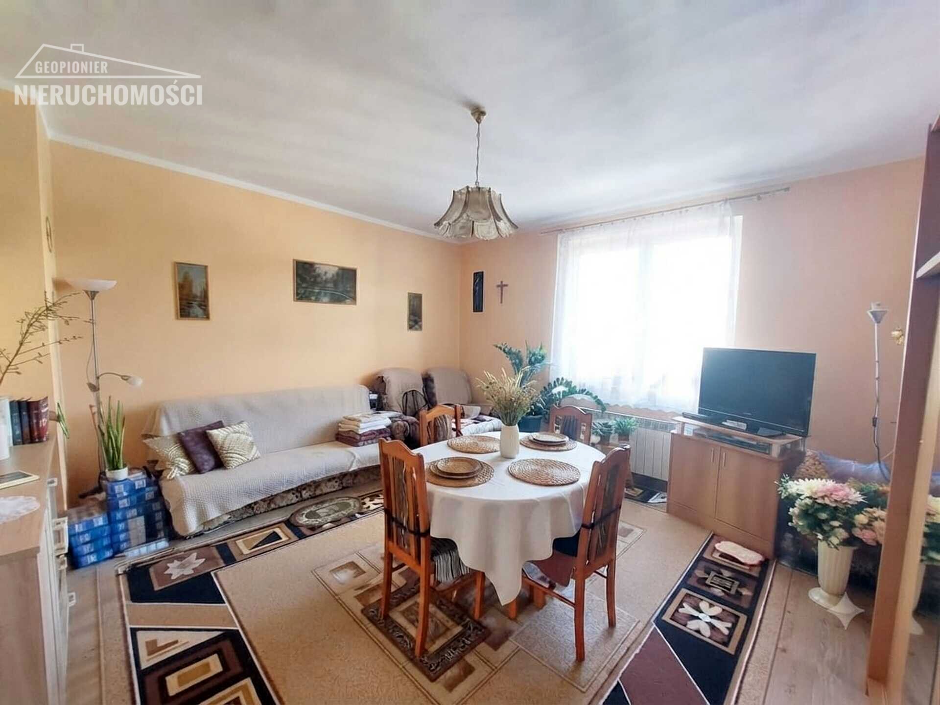 IV-1176 Mieszkanie w centrum Ostródy, 2 pokoje, II piętro, balkon - zdjęcie 1
