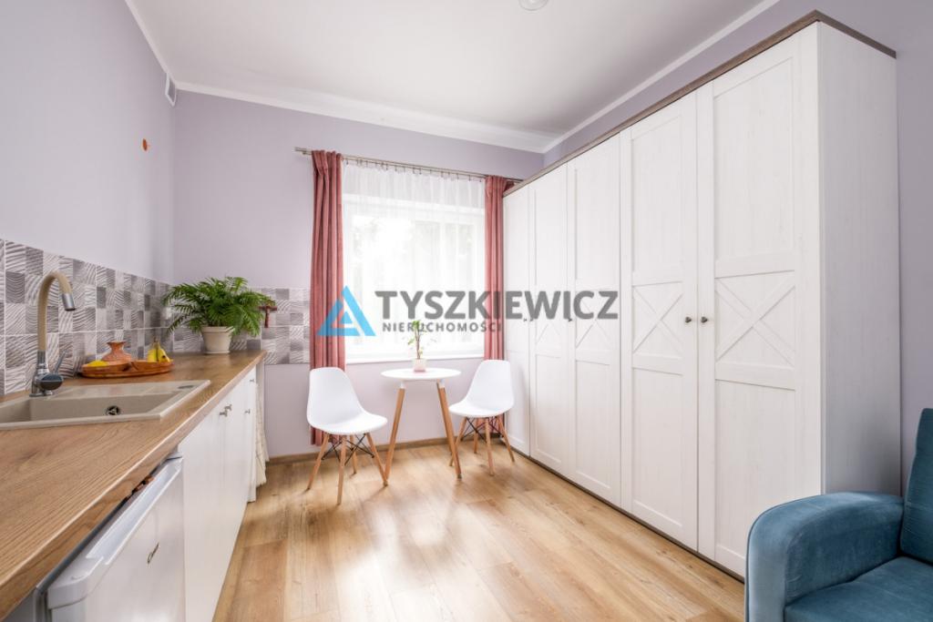 Dom po kapitalnym remoncie z dużym potencjałem - zdjęcie 5