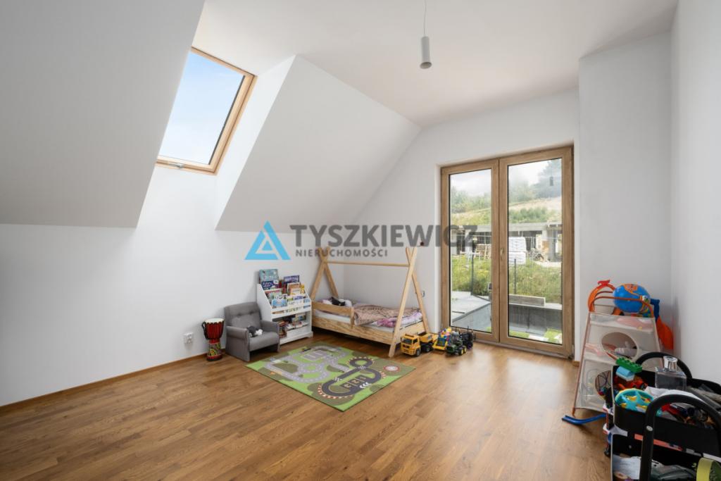 Dom przy terenach zielonych, nowoczesna bryła - zdjęcie 27
