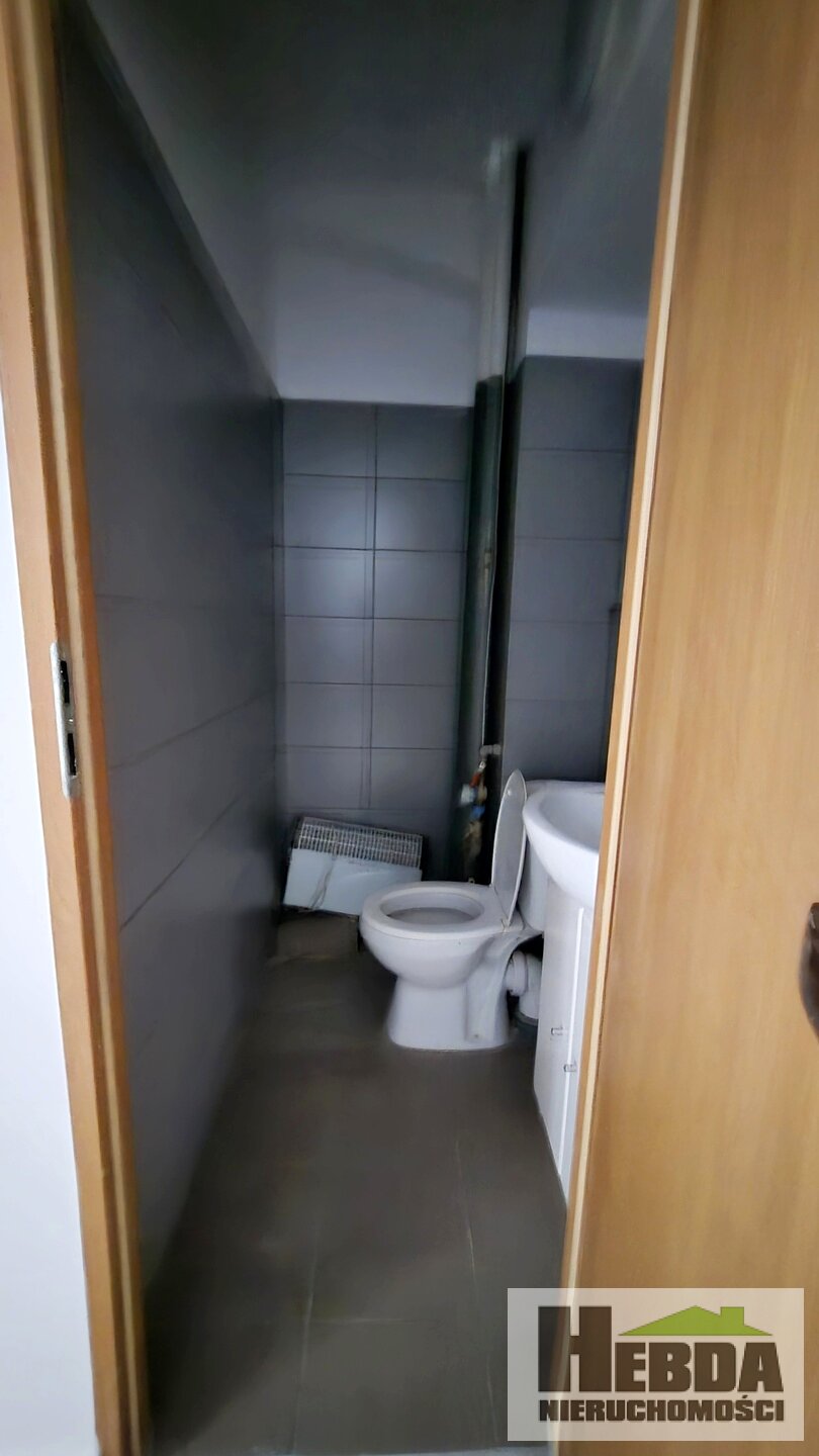 Tarnów, ul.Lwowska , sklep handlowy 34 m2, z witryną od głównej ulicy - zdjęcie 4