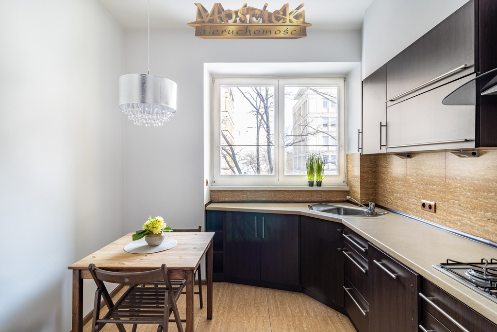Wynajem okazja kawalerka 34 m2 na Kruczej balkon - zdjęcie 12