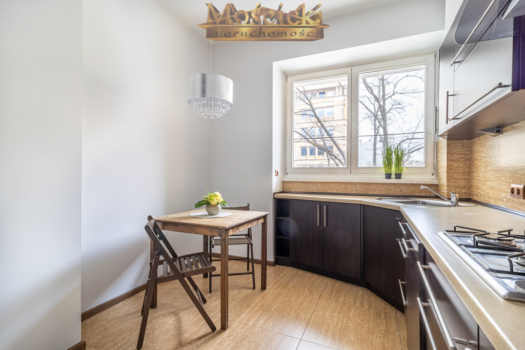 Wynajem okazja kawalerka 34 m2 na Kruczej balkon - zdjęcie 1