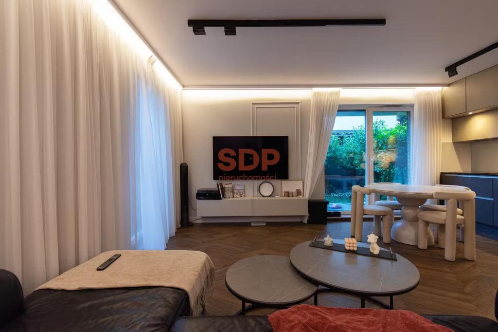 Mieszkanie 48 m², Warszawa, Naukowa - zdjęcie 1