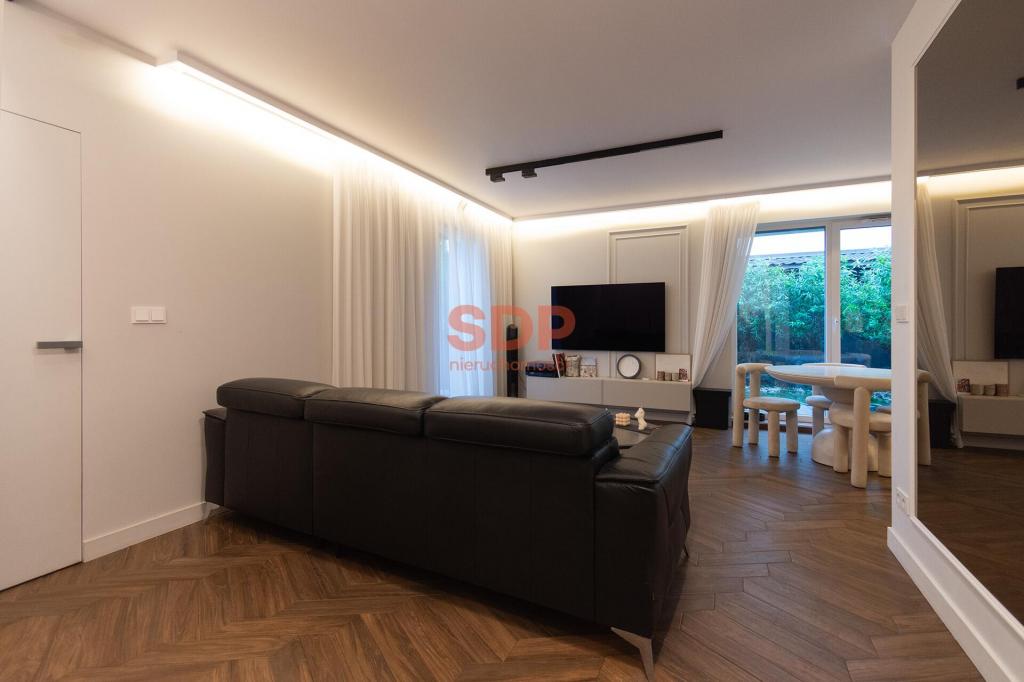 Mieszkanie 48 m², Warszawa, Naukowa - zdjęcie 3