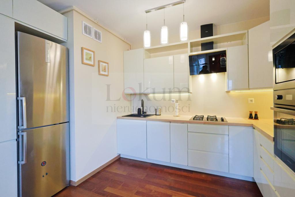Targówek - apartament przy metrze - zdjęcie 6