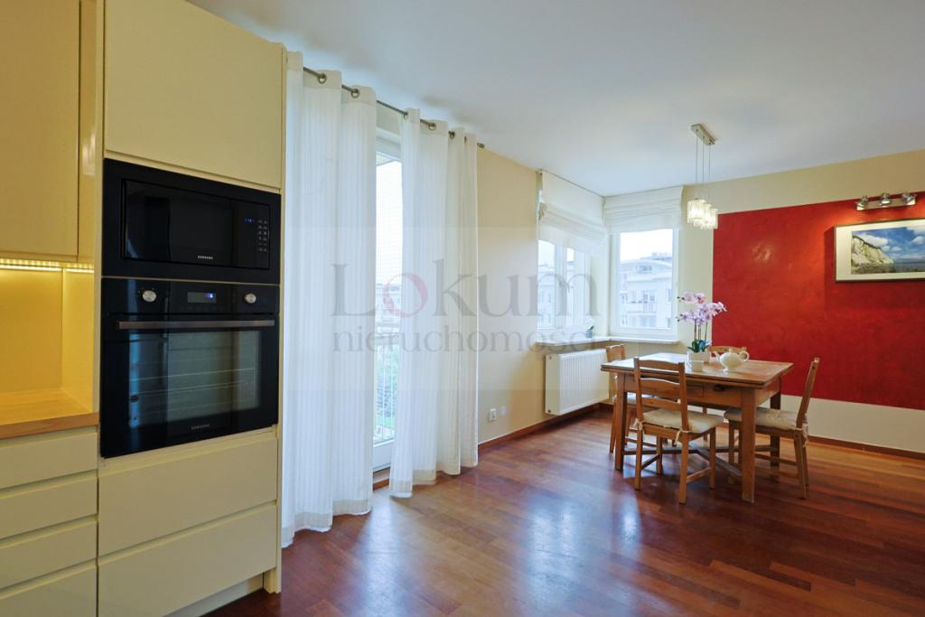 Targówek - apartament przy metrze - zdjęcie 12