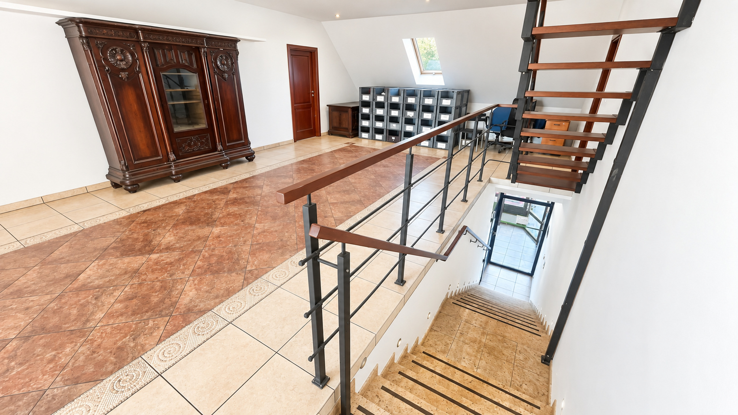 Lokal w centrum Lubonia 35 m2 + andtresola - zdjęcie 12