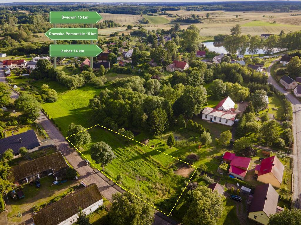 Działka budowlana 2200&nbsp;m², Łabędzie - zdjęcie 1