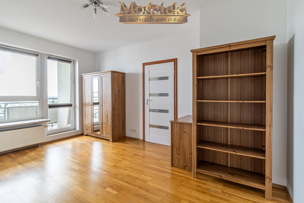 Duża kawalerka 33 m² z balkonem i pięknym widokiem Ursynów - zdjęcie 2