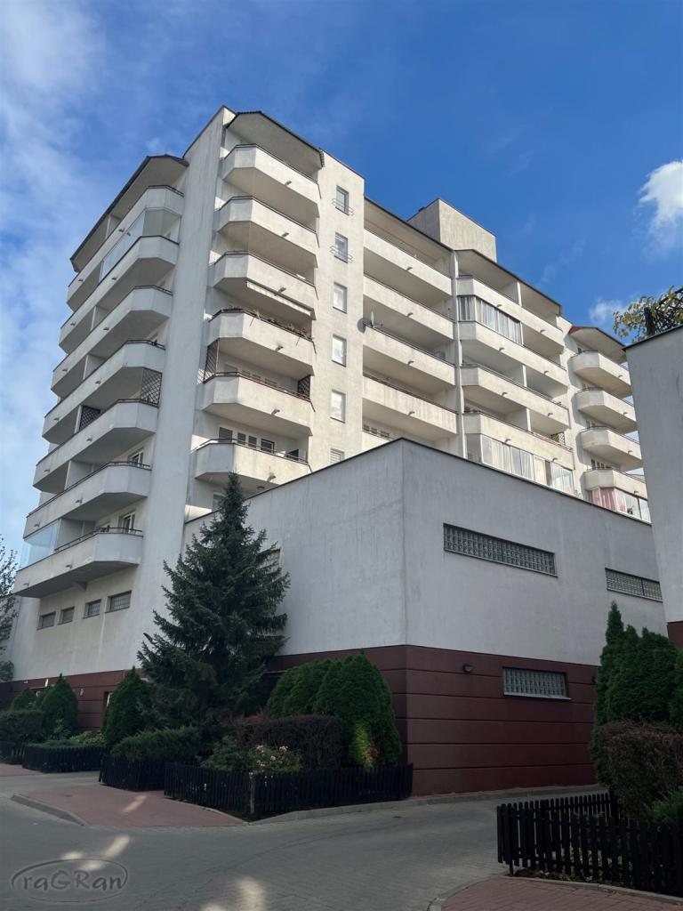 Przytulne mieszkanie z balkonem i garażem - zdjęcie 8