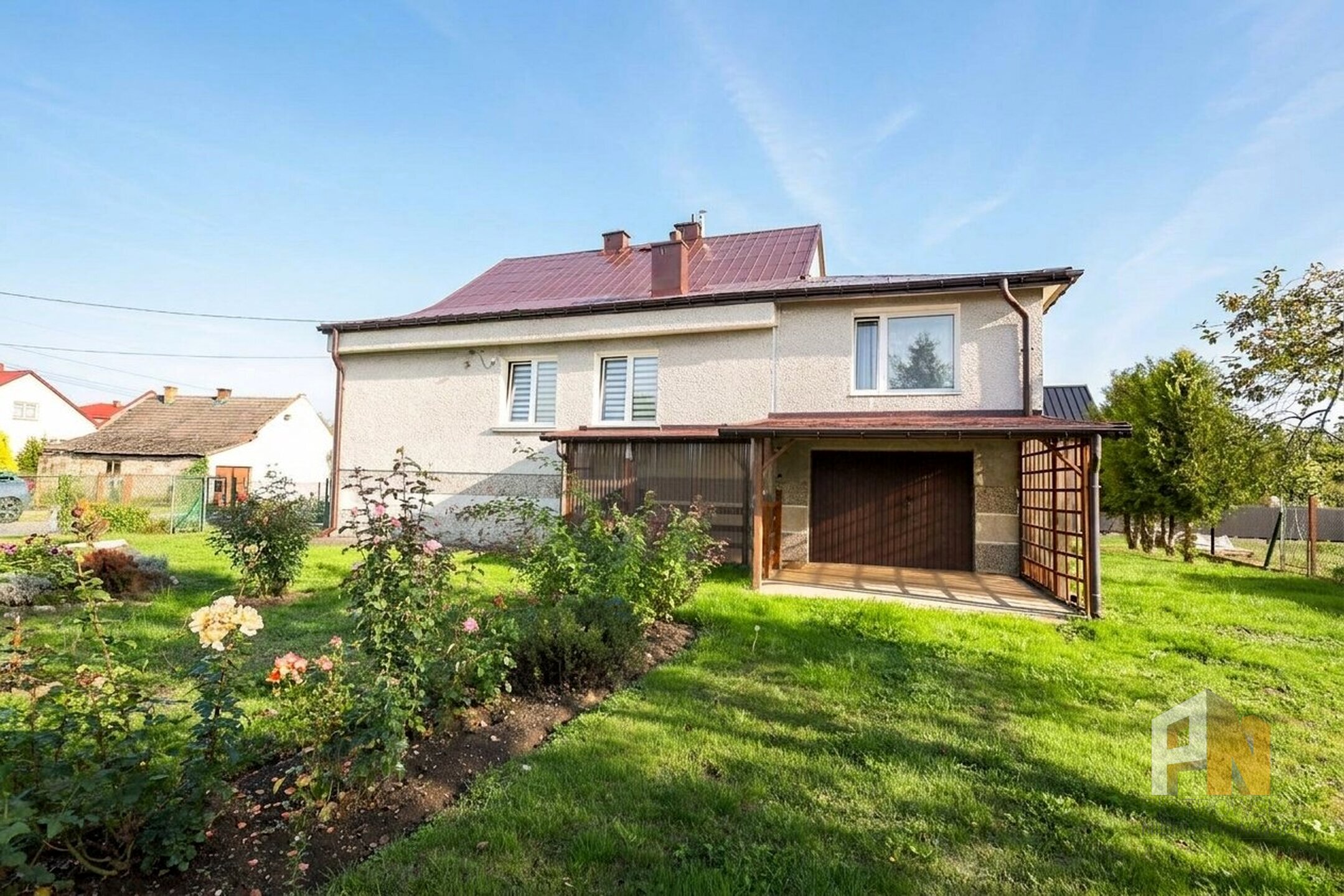 Dom 120 m2, z zabudowaniami i dużą działką - zdjęcie 1