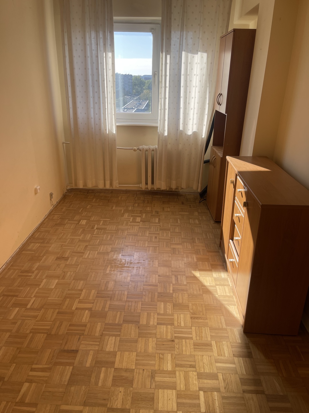 Do sprzedaży mieszkanie 3-pokojowe 57 m2, balkon, widna kuchnia, X piętro, do remontu-Warszawa-Sadyba-ul.Konstancińska - zdjęcie 4