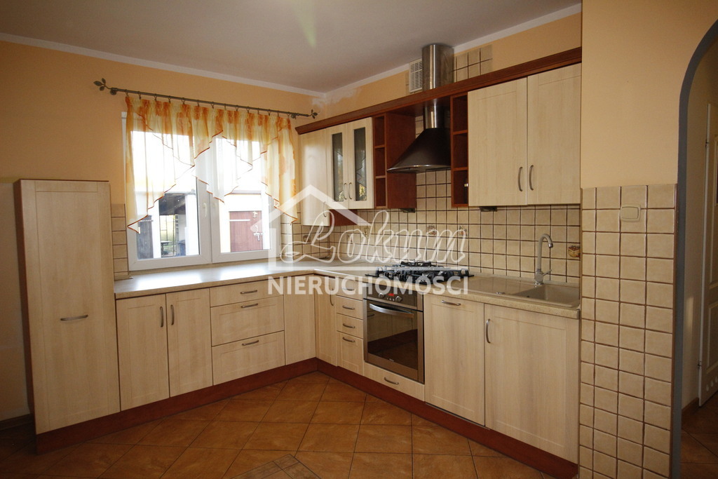 Mieszkanie 54,9&nbsp;m², Biały Bór, Dworcowa - zdjęcie 1