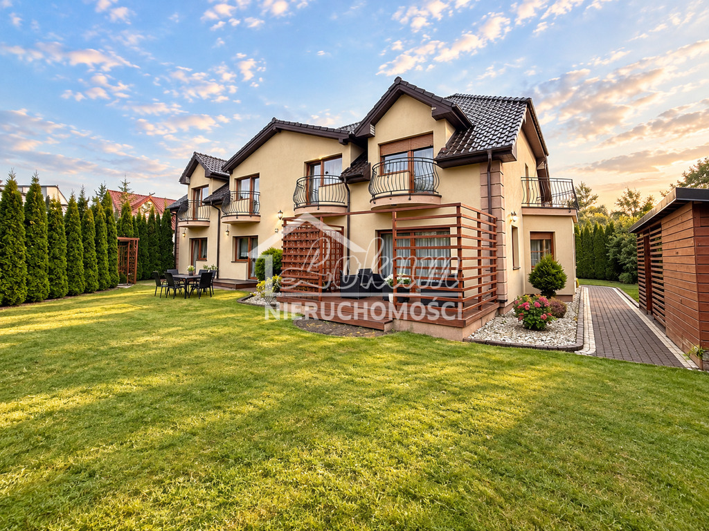 Dom 373&nbsp;m², Grzybowo - zdjęcie 1