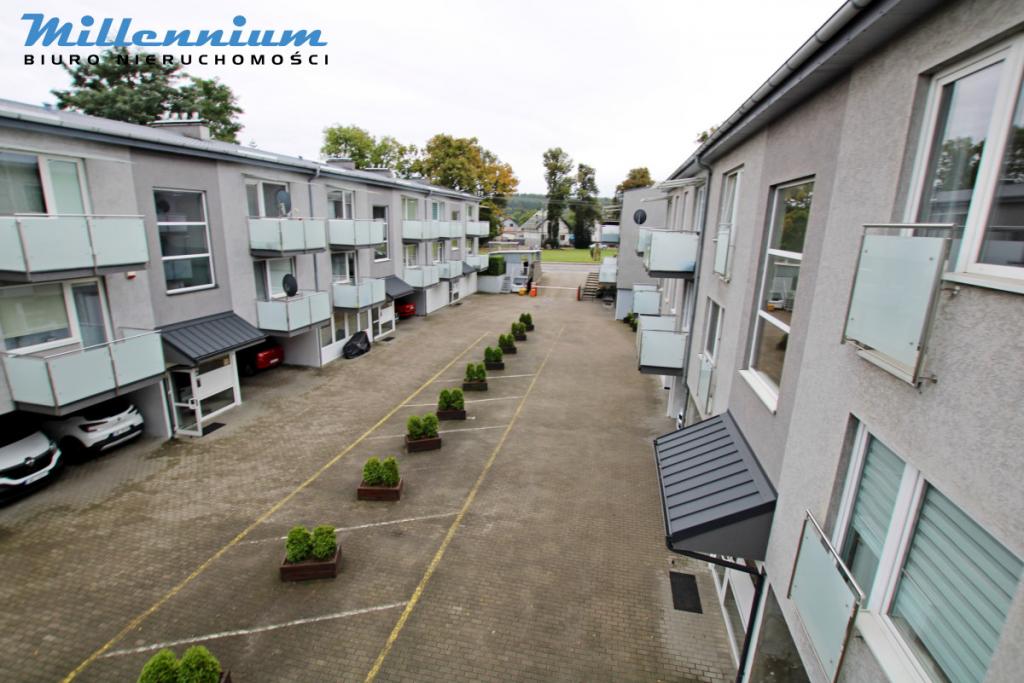 Zadbane mieszkanie w świetnej lokalizacji ! - zdjęcie 9