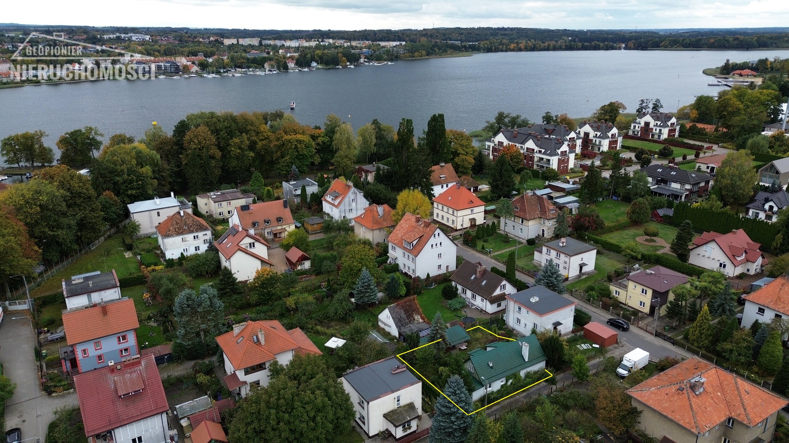 VI-762 Dom jednorodzinny w Ostródzie przy ulicy Konstytucji, parterowy, murowany - zdjęcie 1