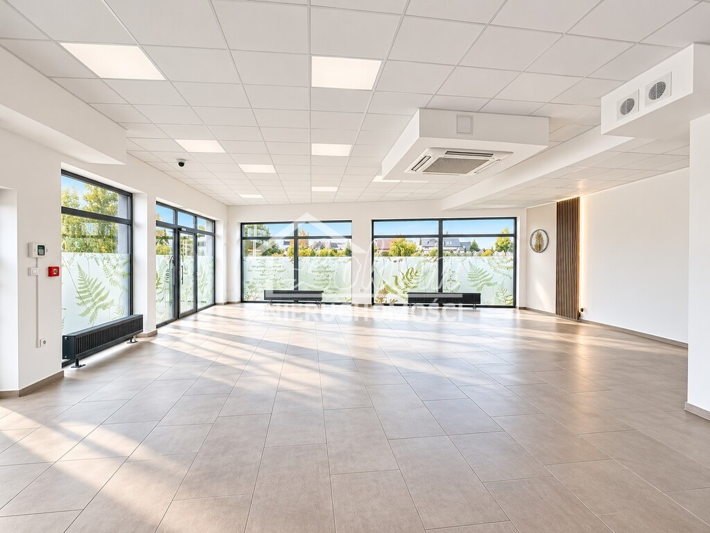 Lokal usługowy do wynajęcia, 134,9 m², Dołuje - zdjęcie 1