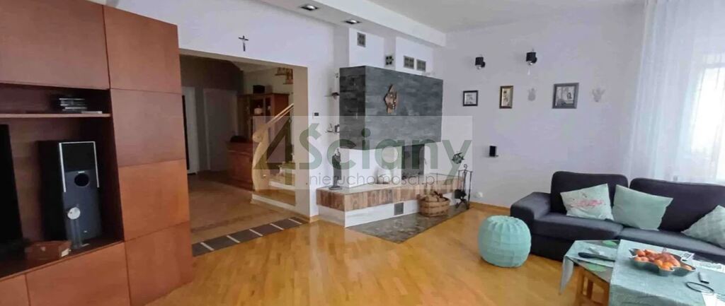 Dom 217&nbsp;m², Dziekanów Polski - zdjęcie 1