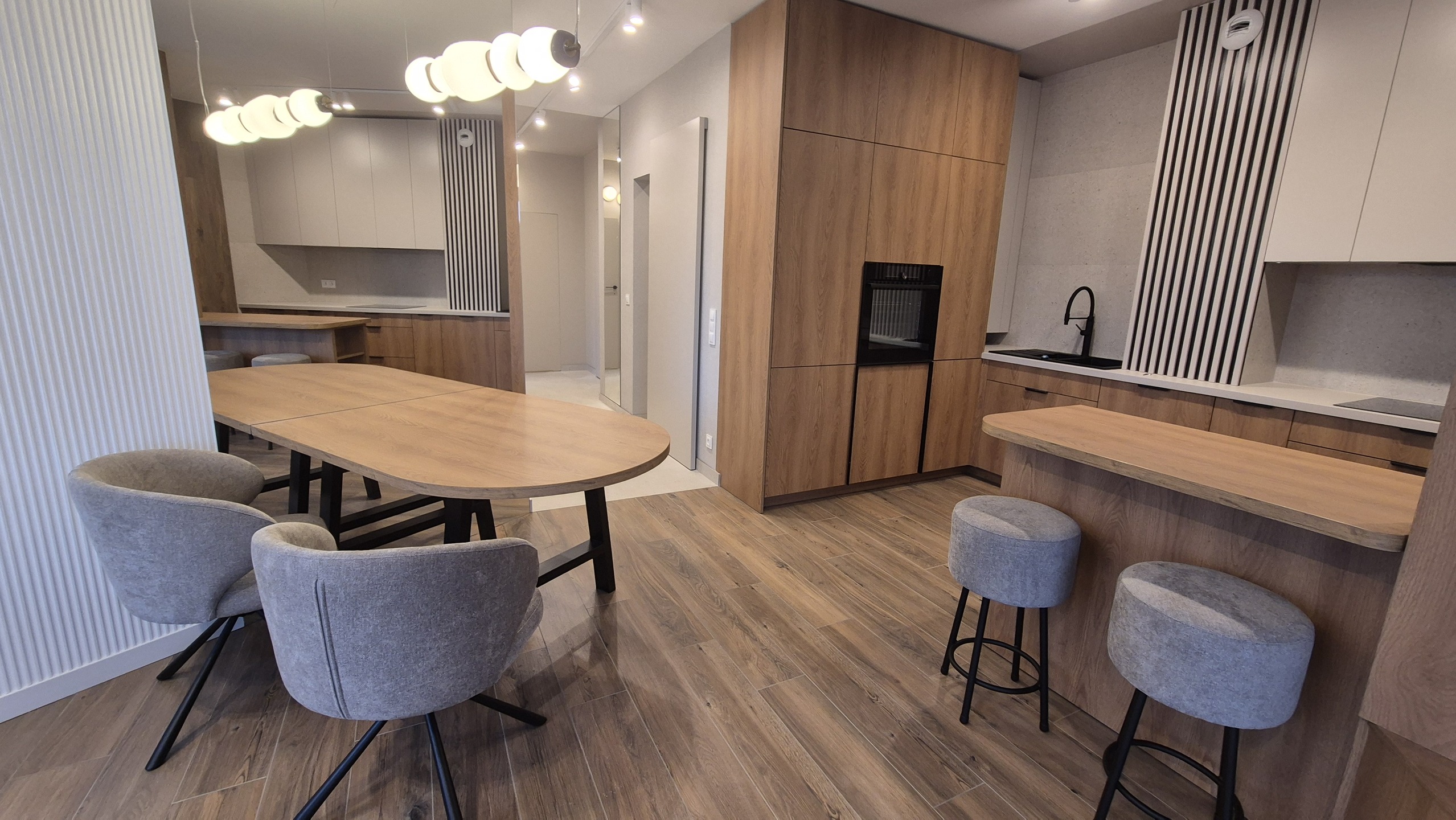 SKY Atal Korfantego 70m unikatowy apartament luksusowo wyposażony klimatyzacja 3 pok garderoba 2 miejsca postojowe + m dla jednośladu - zdjęcie 2