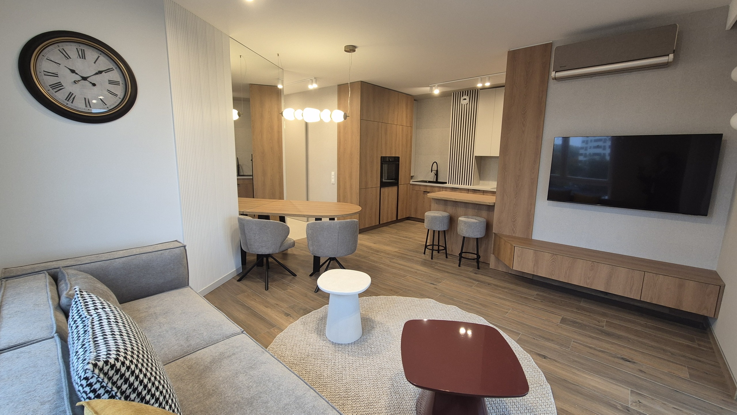 SKY Atal Korfantego 70m unikatowy apartament luksusowo wyposażony klimatyzacja 3 pok garderoba 2 miejsca postojowe + m dla jednośladu - zdjęcie 1