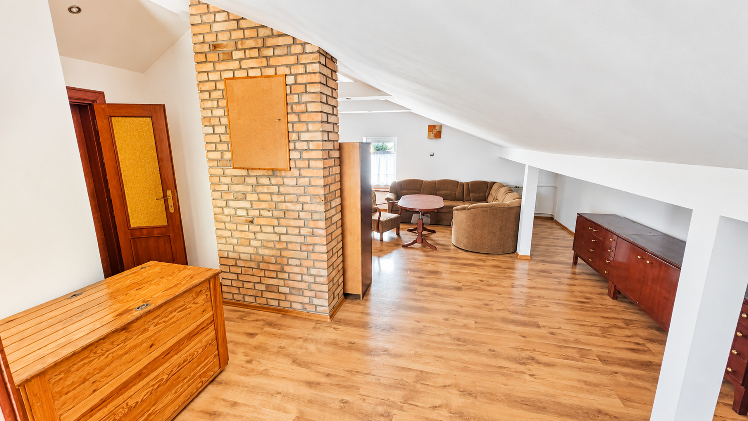 Dom wolnostojący ok. 180 m² do wynajęcia -garaż, 3 kondygnacje - zdjęcie 17