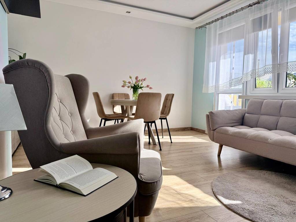 Mieszkanie 60,85&nbsp;m², Kalisz, Adama Asnyka - zdjęcie 2